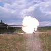 Tank při střelbě